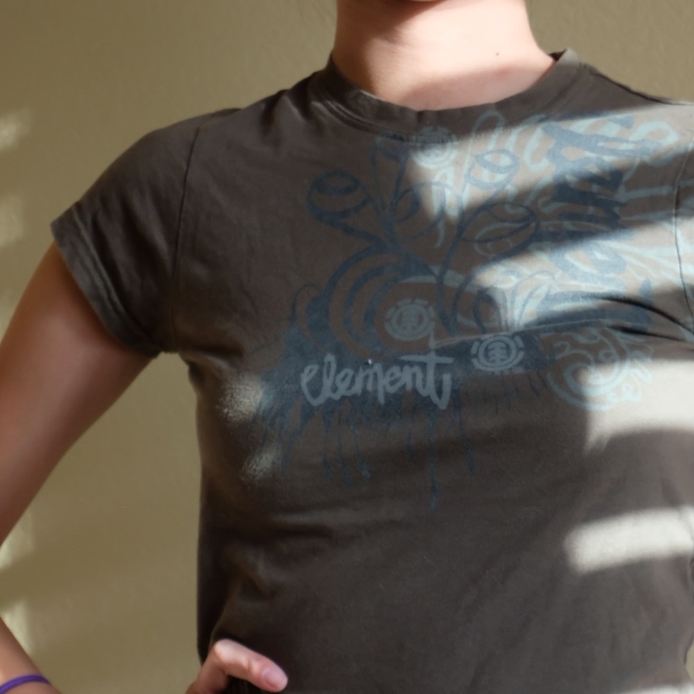 “Element”. Olive green cap sleeve cotton T shirt.